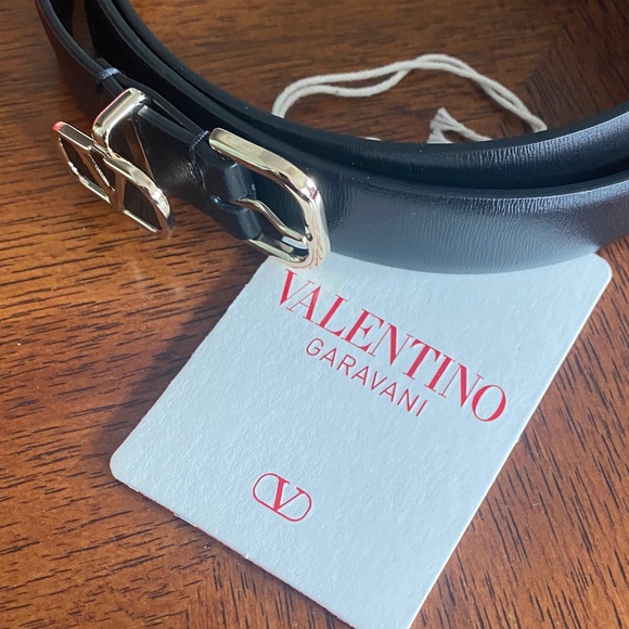 Valentino Garavani Women Black Leather Belt with Gold V Buckle Size M main image 6